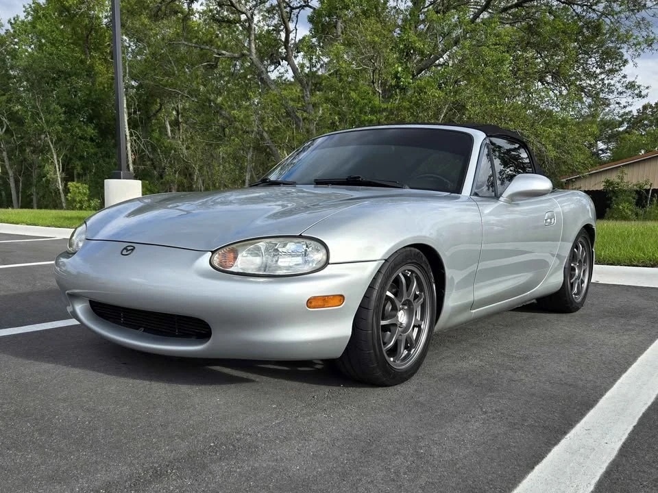 1999 Mazda NB MX-5 Miata - Image 2 of 15