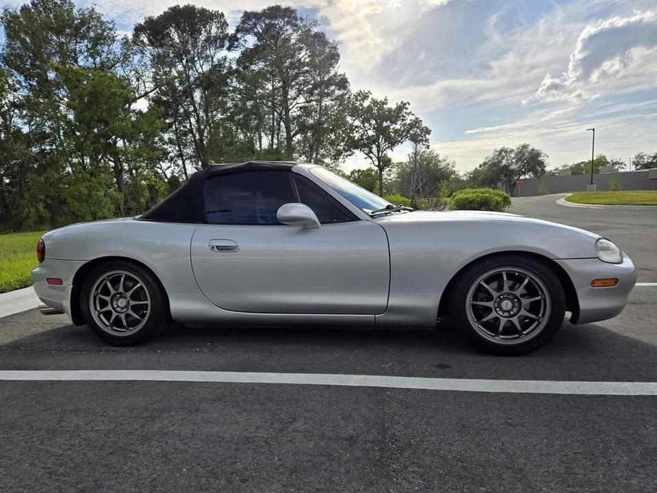 1999 Mazda NB MX-5 Miata - Image 5 of 15