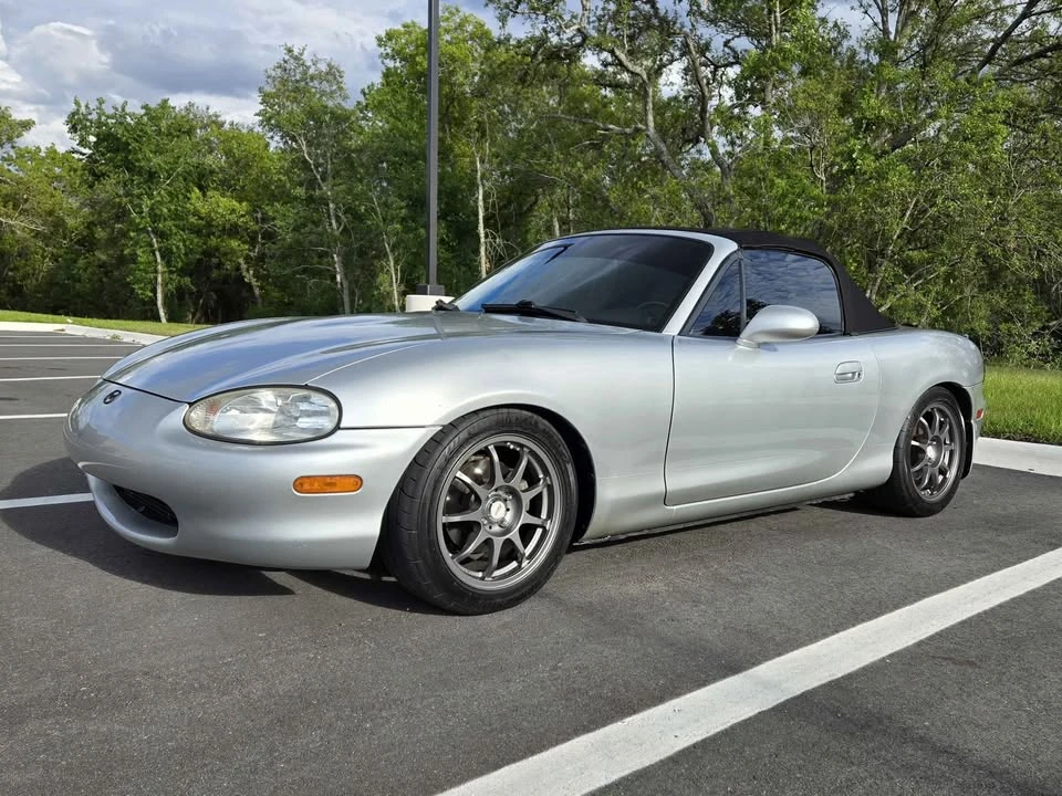 1999 Mazda NB MX-5 Miata - Image 4 of 15