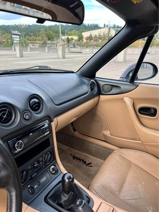 1999 Mazda NB MX-5 Miata - Image 18 of 20