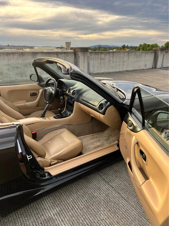 1999 Mazda NB MX-5 Miata - Image 11 of 20
