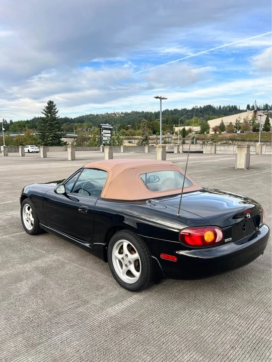 1999 Mazda NB MX-5 Miata - Image 4 of 20