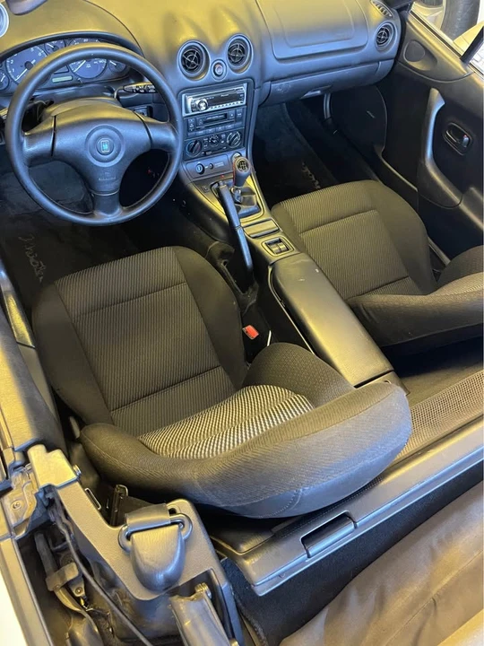 1999 Mazda NB MX-5 Miata - Image 6 of 9