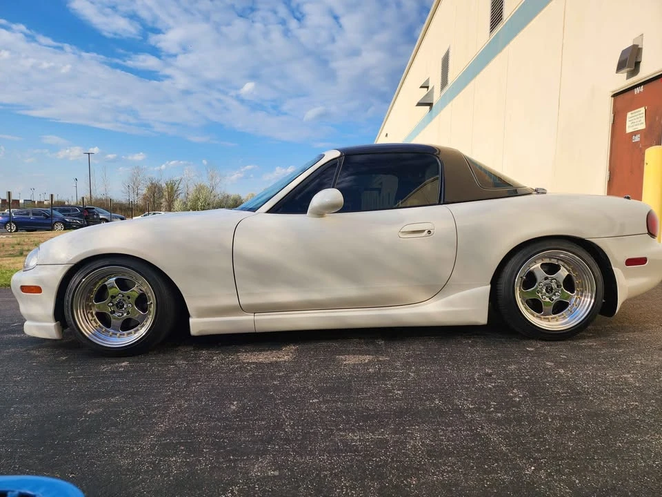 1999 Mazda NB MX-5 Miata - Image 6 of 13