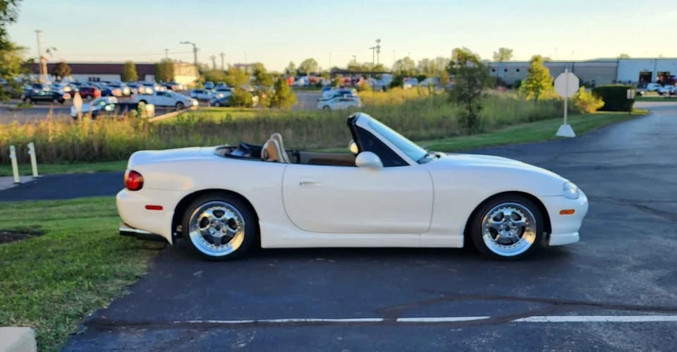 1999 Mazda NB MX-5 Miata - Image 5 of 13
