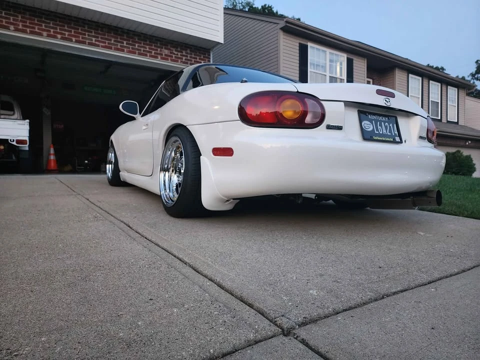 1999 Mazda NB MX-5 Miata - Image 9 of 13