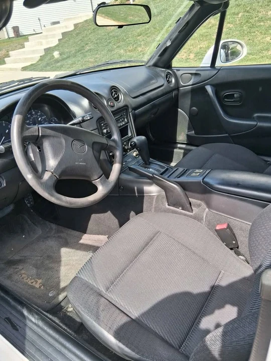 1999 Mazda NB MX-5 Miata - Image 10 of 20