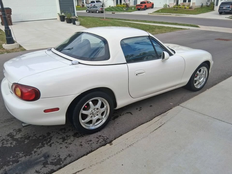 1999 Mazda NB MX-5 Miata - Image 5 of 20