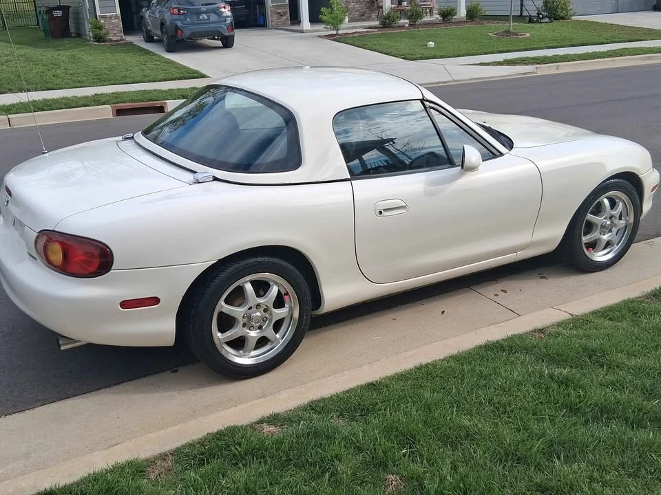 1999 Mazda NB MX-5 Miata - Image 6 of 20
