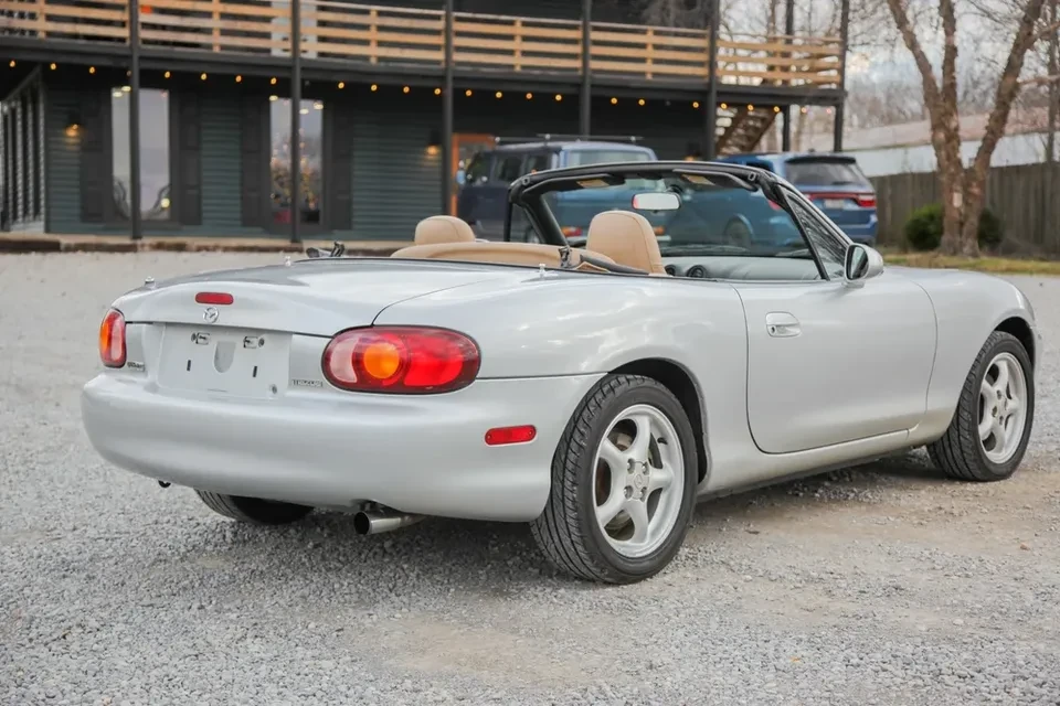 1999 Mazda NB MX-5 Miata - Image 7 of 14