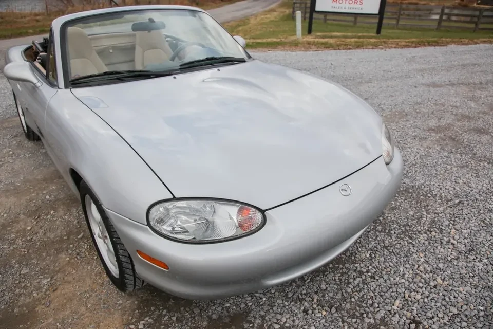 1999 Mazda NB MX-5 Miata - Image 8 of 14