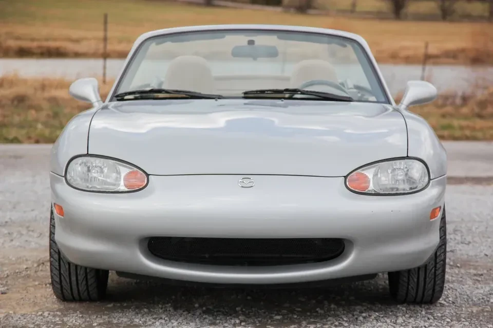 1999 Mazda NB MX-5 Miata - Image 2 of 14