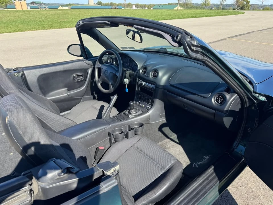 1999 Mazda NB MX-5 Miata - Image 9 of 10