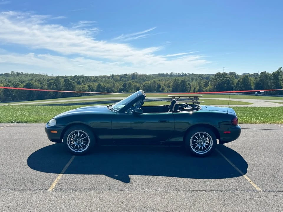 1999 Mazda NB MX-5 Miata - Image 4 of 10