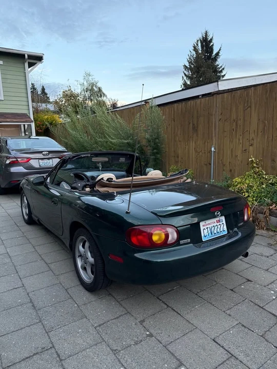 1999 Mazda NB MX-5 Miata - Image 8 of 10
