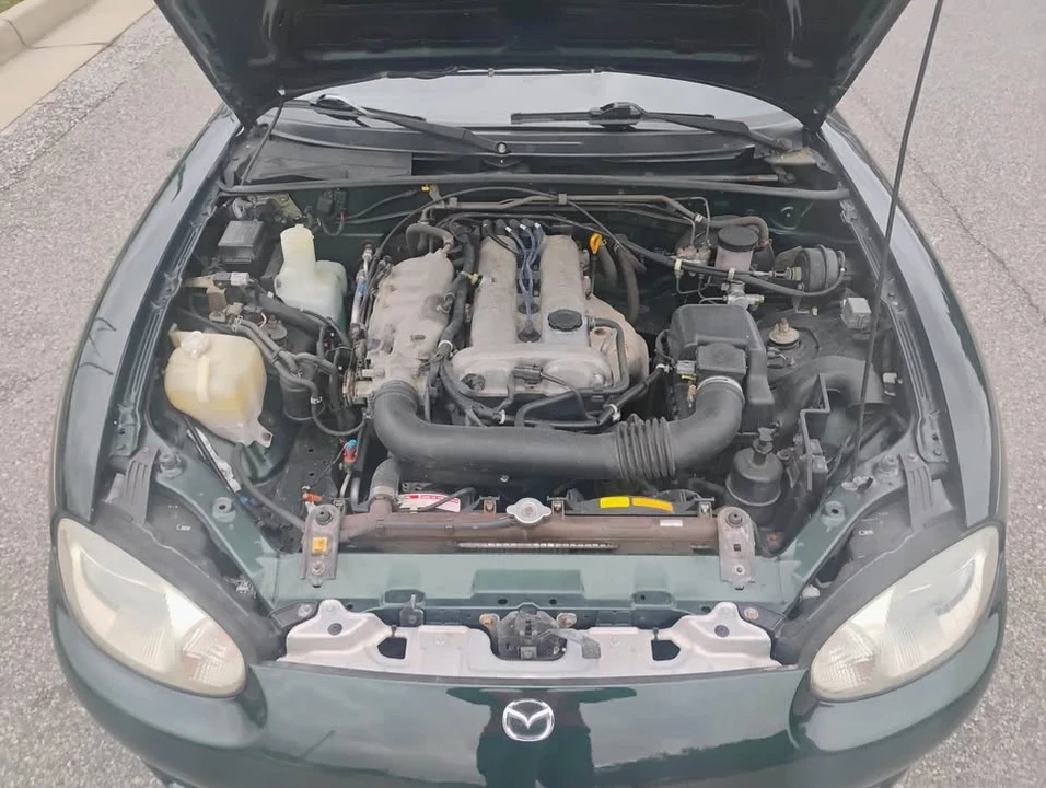 1999 Mazda NB MX-5 Miata - Image 10 of 11