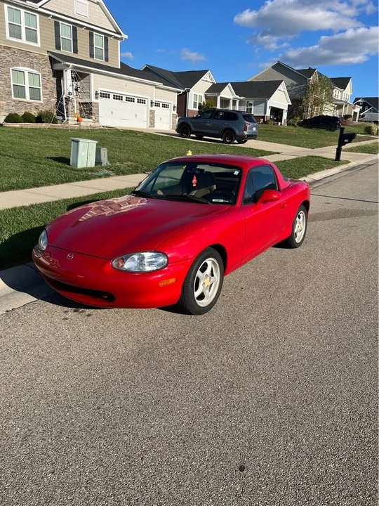 1999 Mazda NB MX-5 Miata - Image 2 of 10