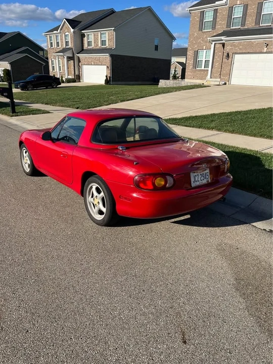 1999 Mazda NB MX-5 Miata - Image 5 of 10