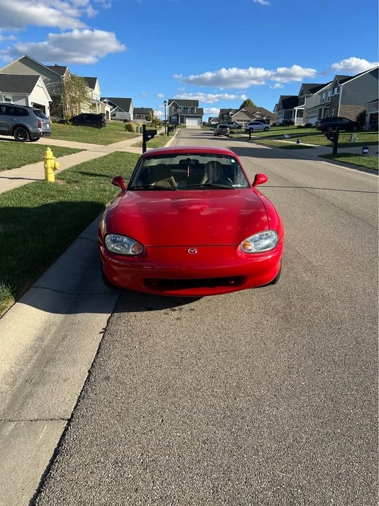 1999 Mazda NB MX-5 Miata - Image 3 of 10