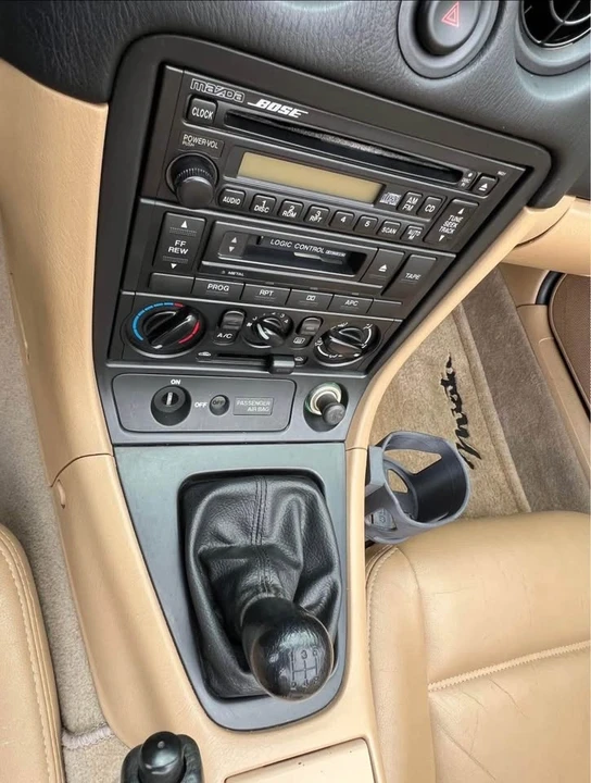 1999 Mazda NB MX-5 Miata - Image 7 of 18
