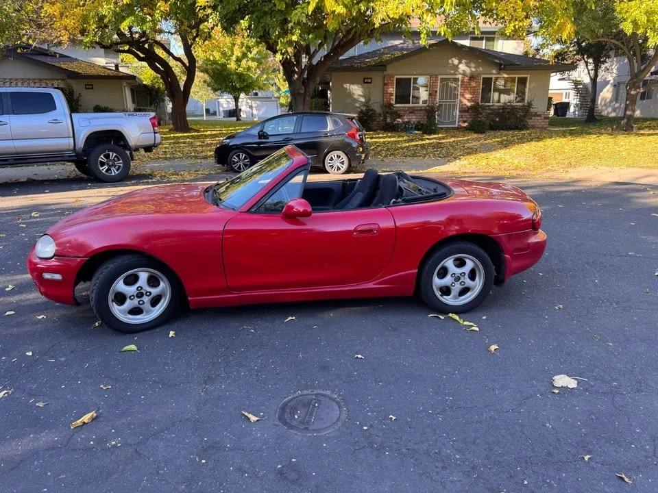 1999 Mazda NB MX-5 Miata - Image 8 of 14