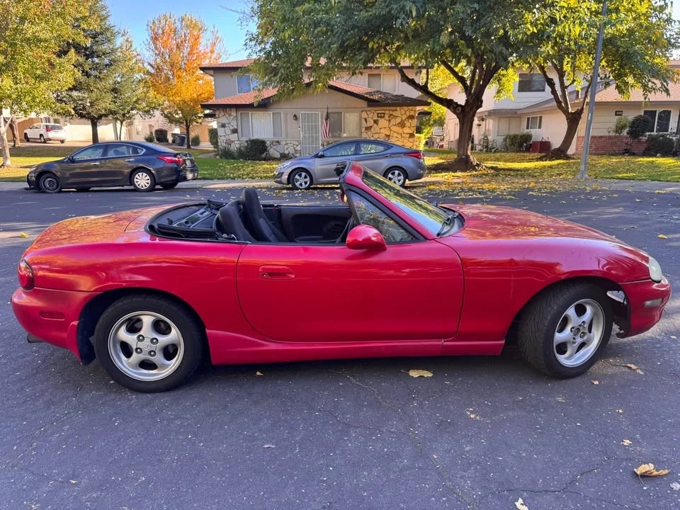 1999 Mazda NB MX-5 Miata - Image 2 of 14