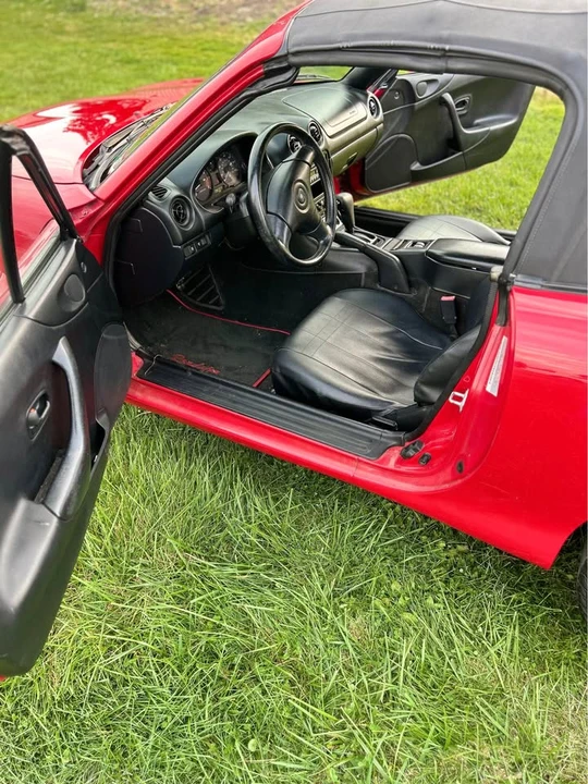 1999 Mazda NB MX-5 Miata - Image 6 of 15