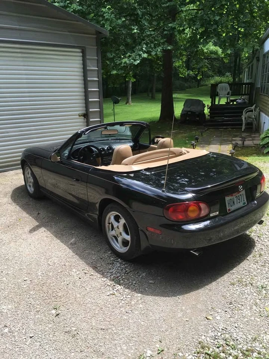 1999 Mazda NB MX-5 Miata - Image 2 of 3