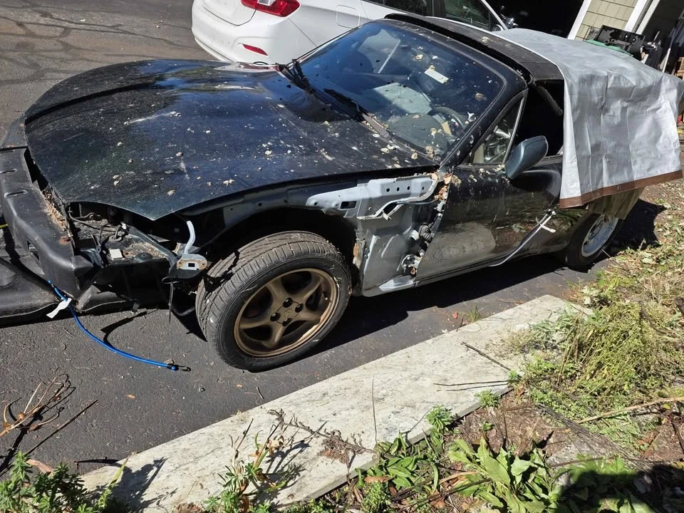 1999 Mazda NB MX-5 Miata - Image 2 of 10