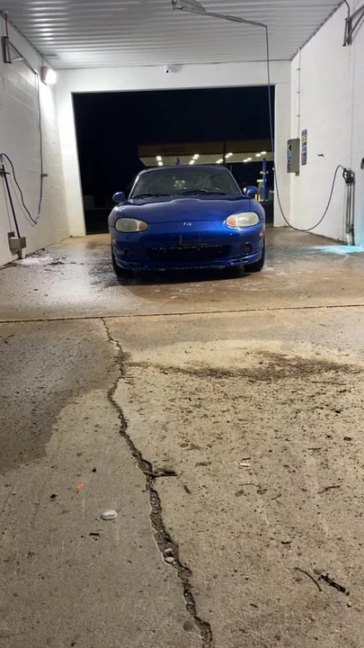 1999 Mazda NB MX-5 Miata - Image 2 of 3