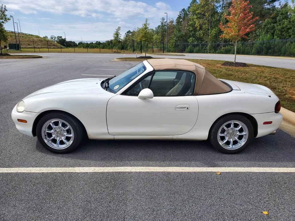 1999 Mazda NB MX-5 Miata - Image 5 of 20