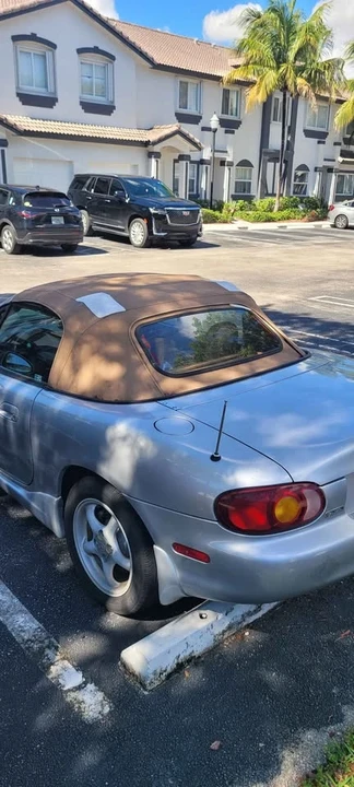 1999 Mazda NB MX-5 Miata - Image 8 of 9