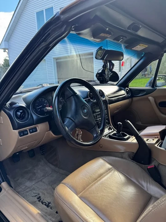 1999 Mazda NB MX-5 Miata - Image 2 of 7