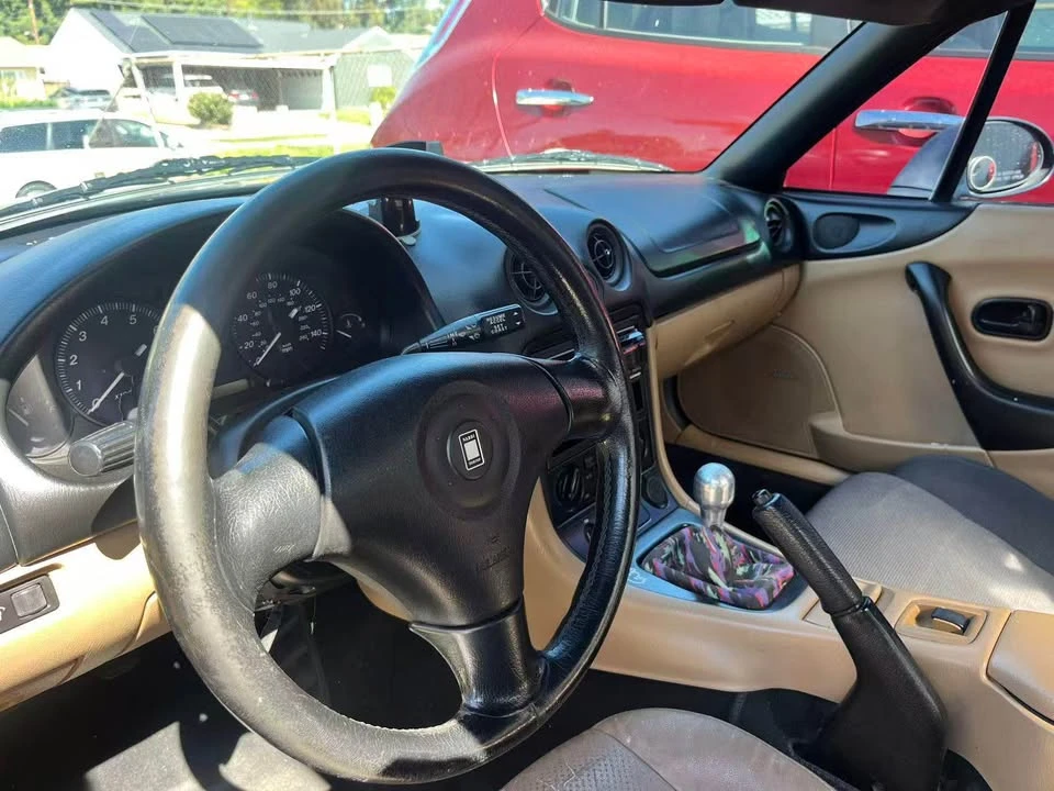 1999 Mazda NB MX-5 Miata - Image 4 of 5
