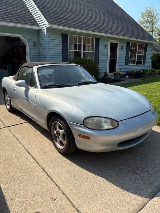 1999 Mazda NB MX-5 Miata - Image 2 of 15