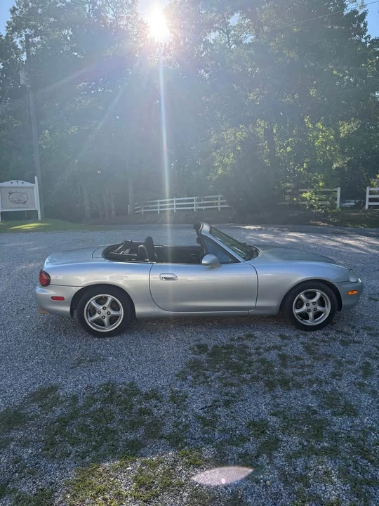 1999 Mazda NB MX-5 Miata - Image 5 of 8