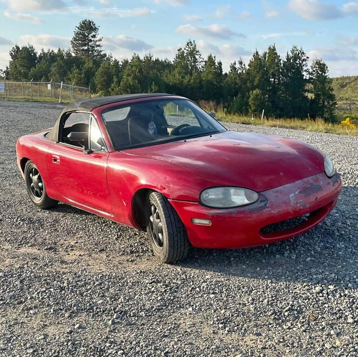 1999 Mazda NB MX-5 Miata - Image 2 of 7