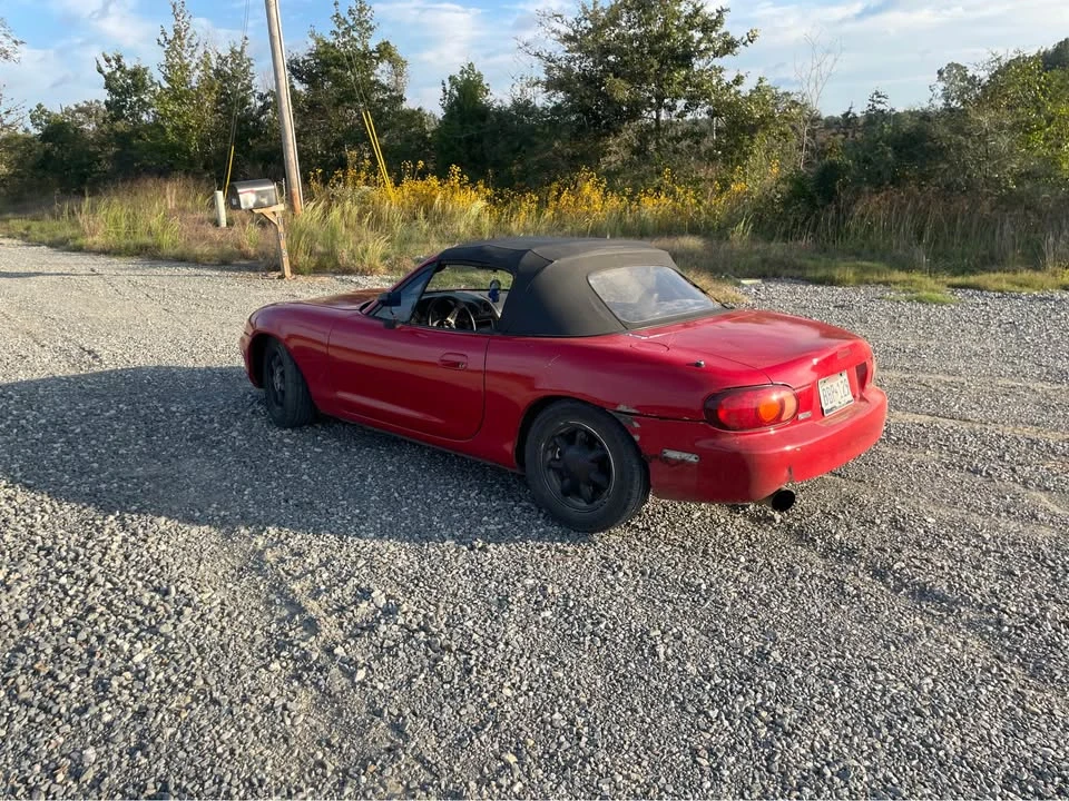 1999 Mazda NB MX-5 Miata - Image 5 of 7