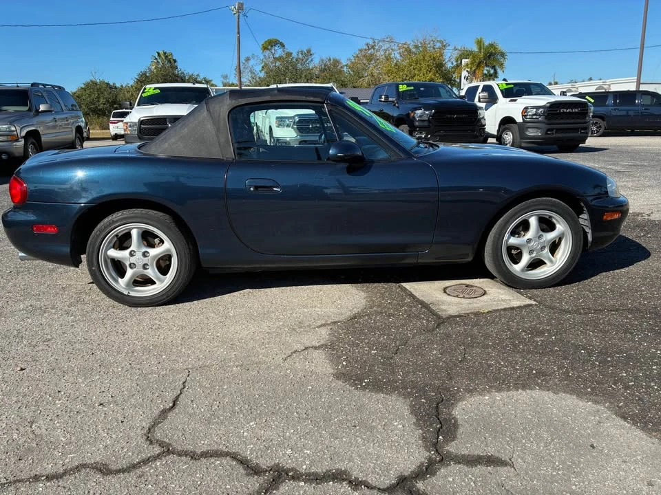 1999 Mazda NB MX-5 Miata - Image 5 of 13