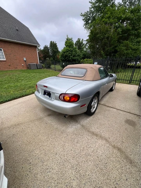 1999 Mazda NB MX-5 Miata - Image 5 of 16