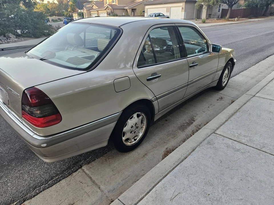 1999 Mercedes-Benz W202 C-Class - Image 12 of 17