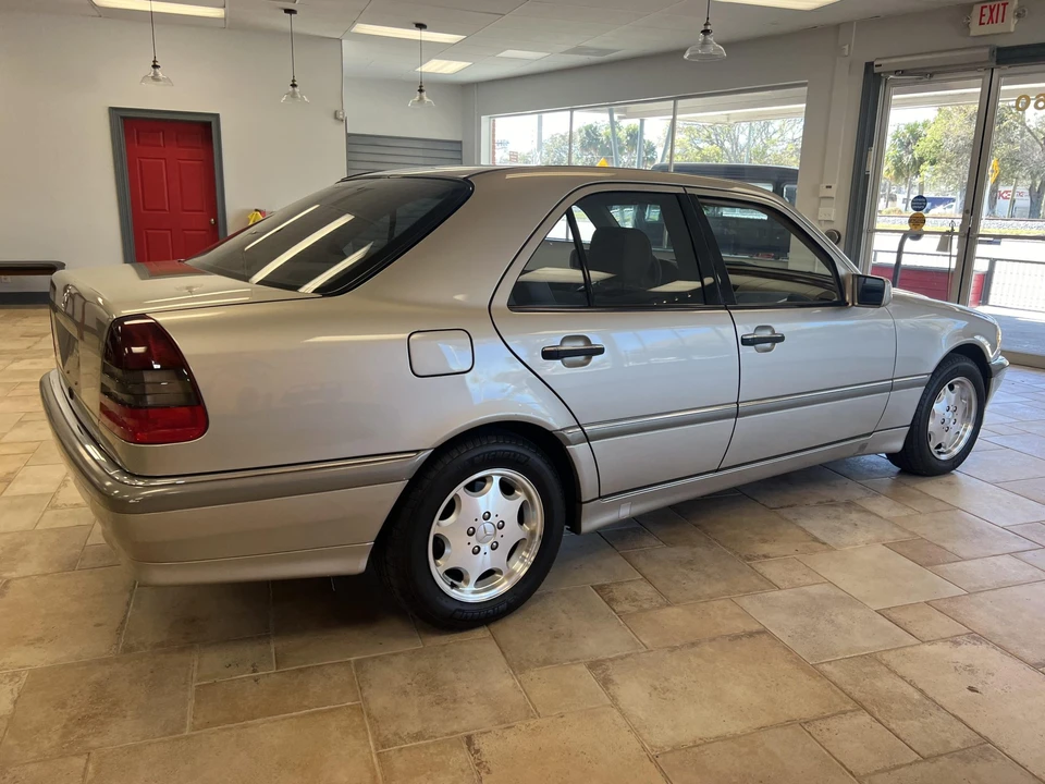 1999 Mercedes-Benz W202 C-Class - Image 10 of 31