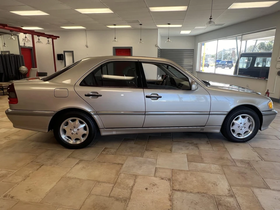 1999 Mercedes-Benz W202 C-Class - Image 9 of 31