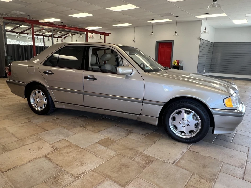 1999 Mercedes-Benz W202 C-Class - Image 8 of 31