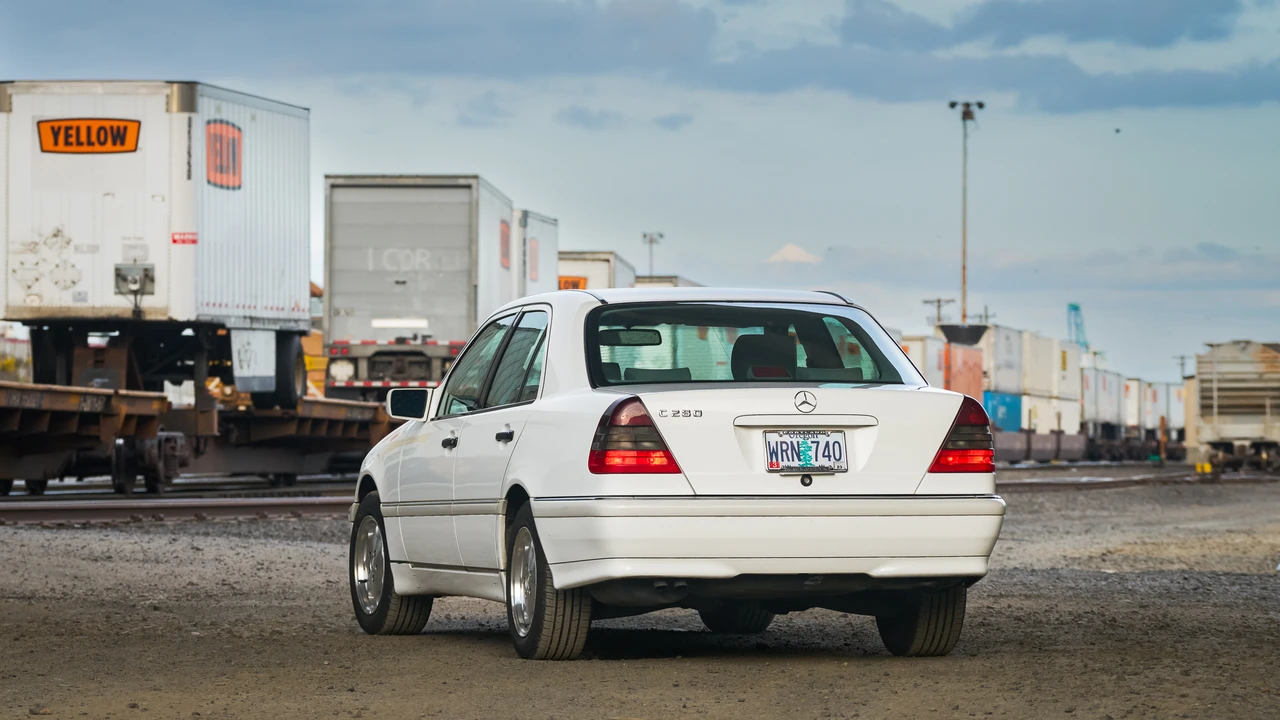 1999 Mercedes-Benz W202 C-Class - Image 6 of 31