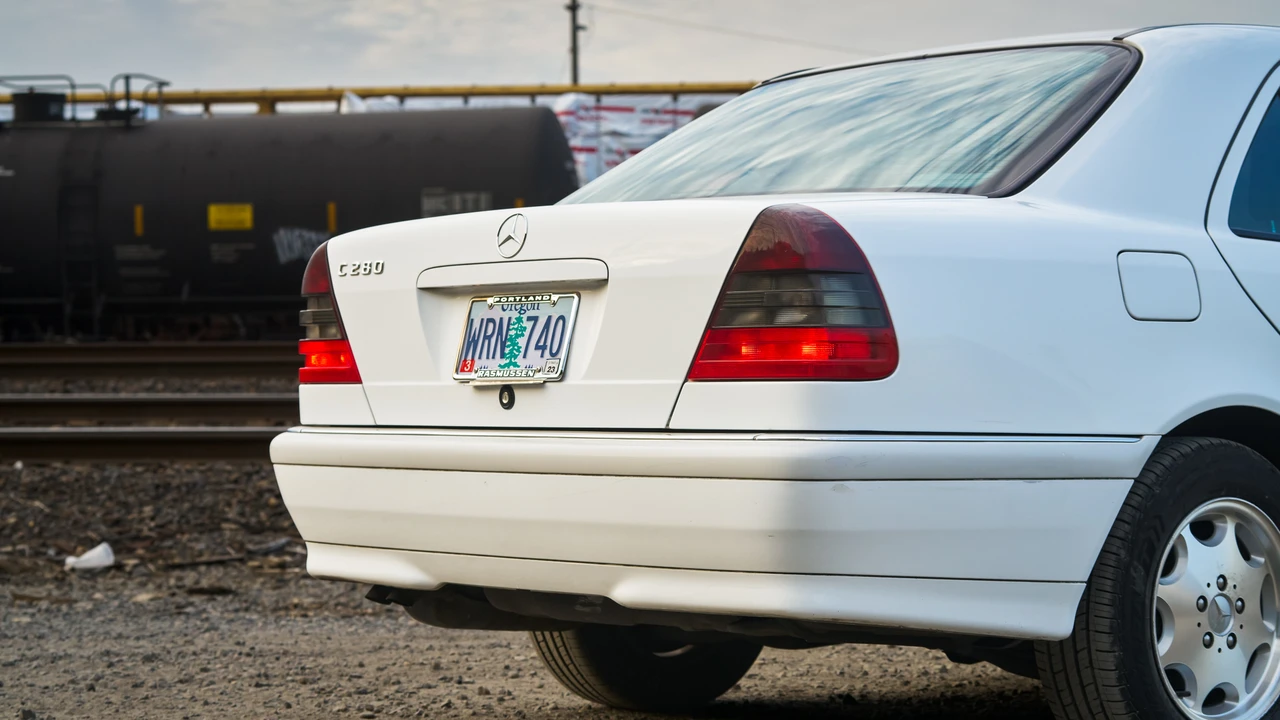 1999 Mercedes-Benz W202 C-Class - Image 20 of 31