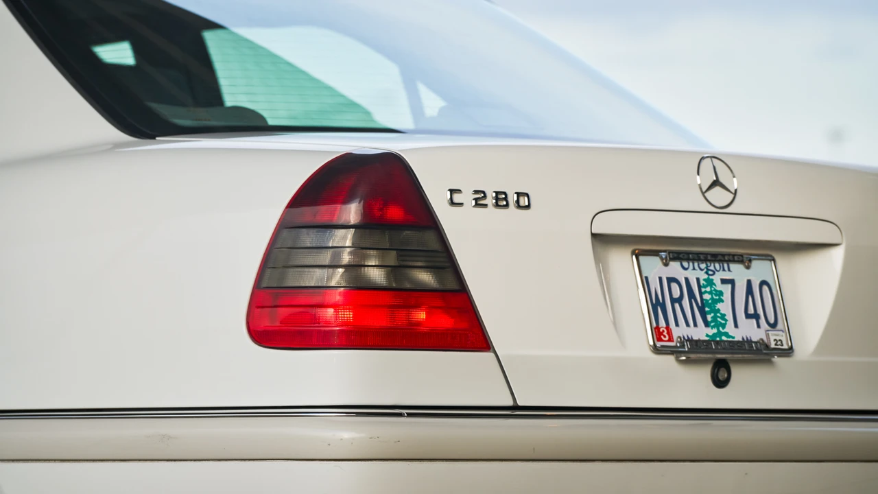 1999 Mercedes-Benz W202 C-Class - Image 29 of 31