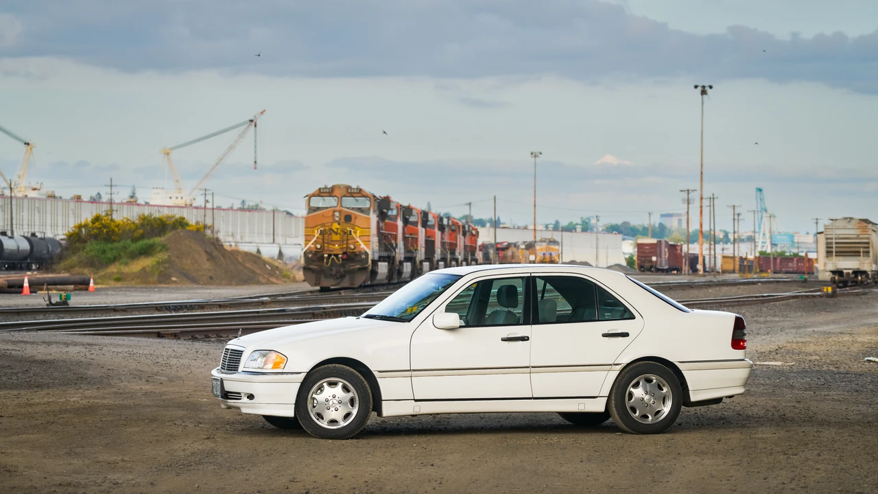 1999 Mercedes-Benz W202 C-Class - Image 3 of 31