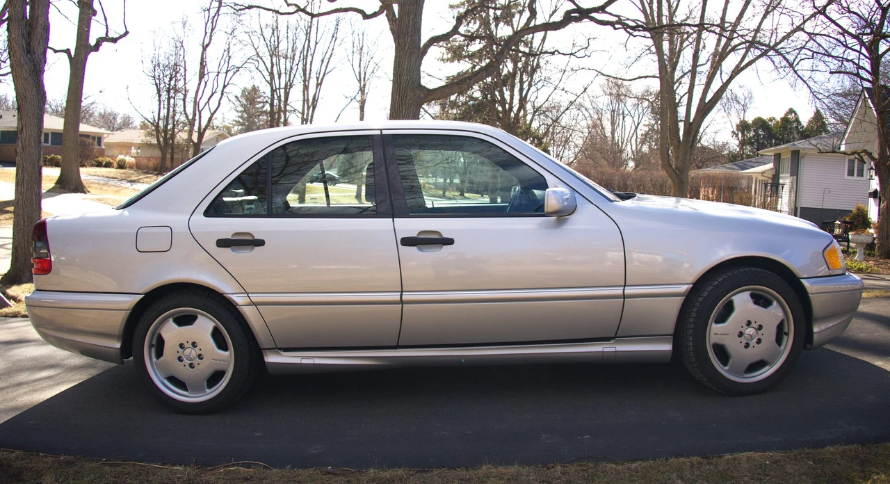 1999 Mercedes-Benz W202 C 36 & C 43 AMG - Image 9 of 31