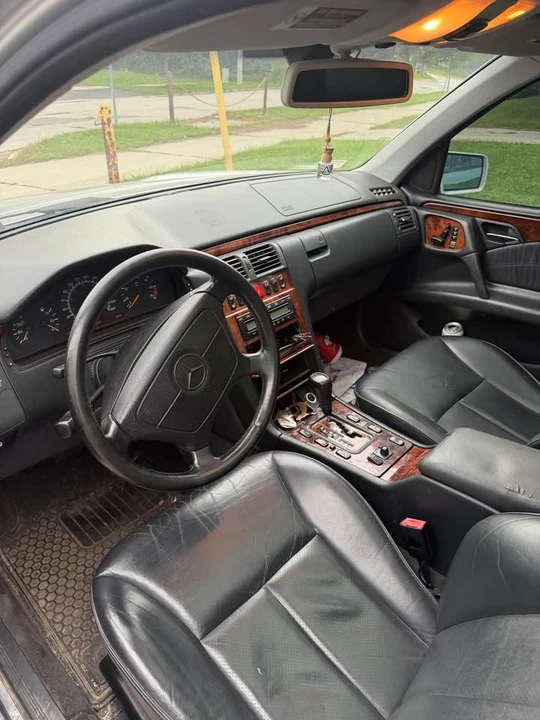 1999 Mercedes-Benz W210 E-Class - Image 9 of 10